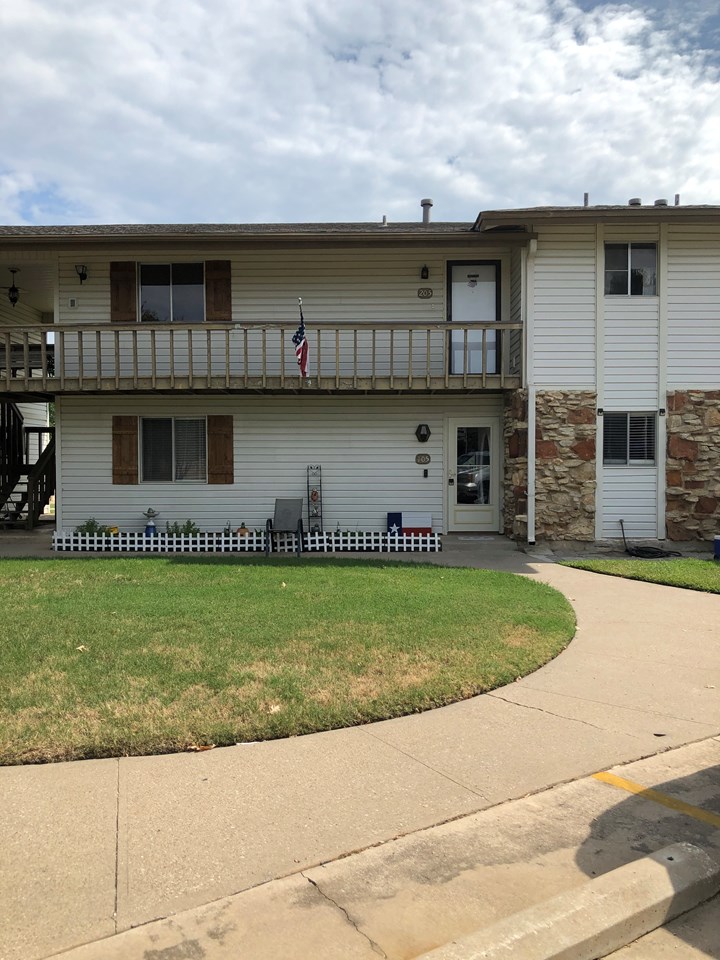 109 Harbor Drive 205